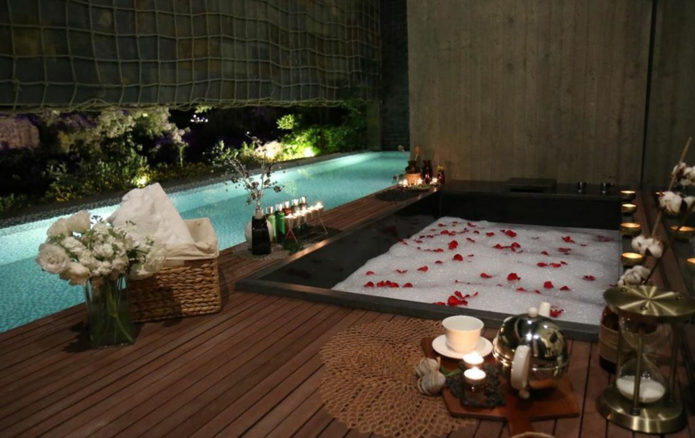 Bayhill Pool & Villa