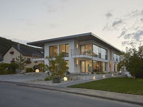 Lumina Apartments
