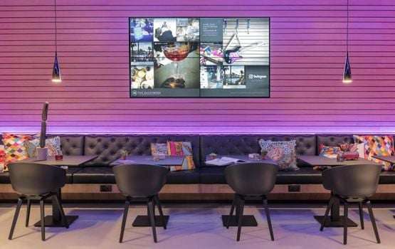 Moxy Oslo X