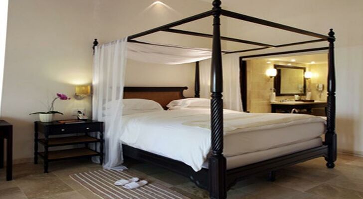 Casa Colonial Beach & Spa