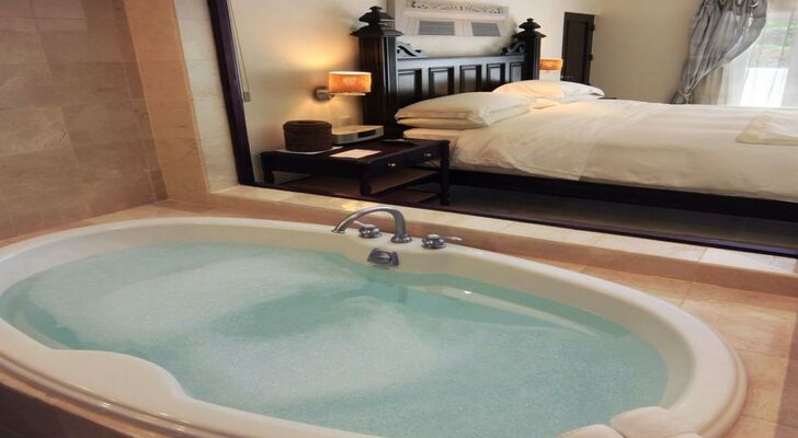 Casa Colonial Beach & Spa