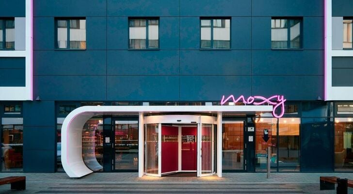 MOXY Frankfurt Eschborn