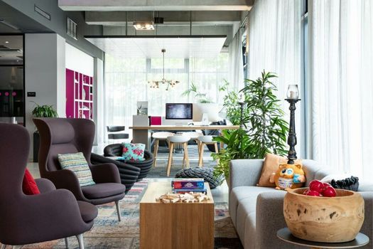 MOXY Frankfurt Eschborn