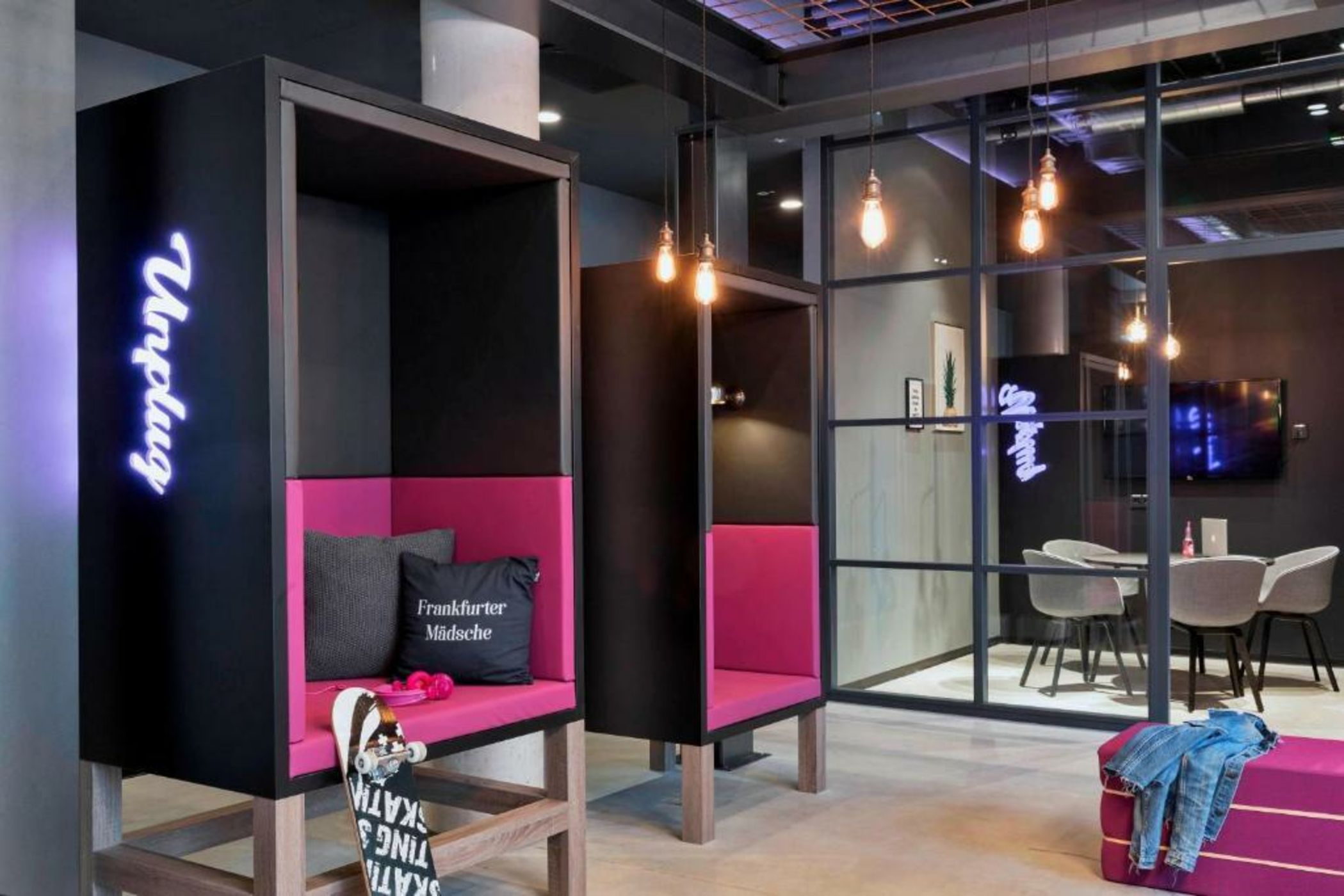 MOXY Frankfurt East