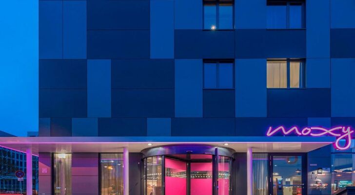 MOXY Frankfurt Airport