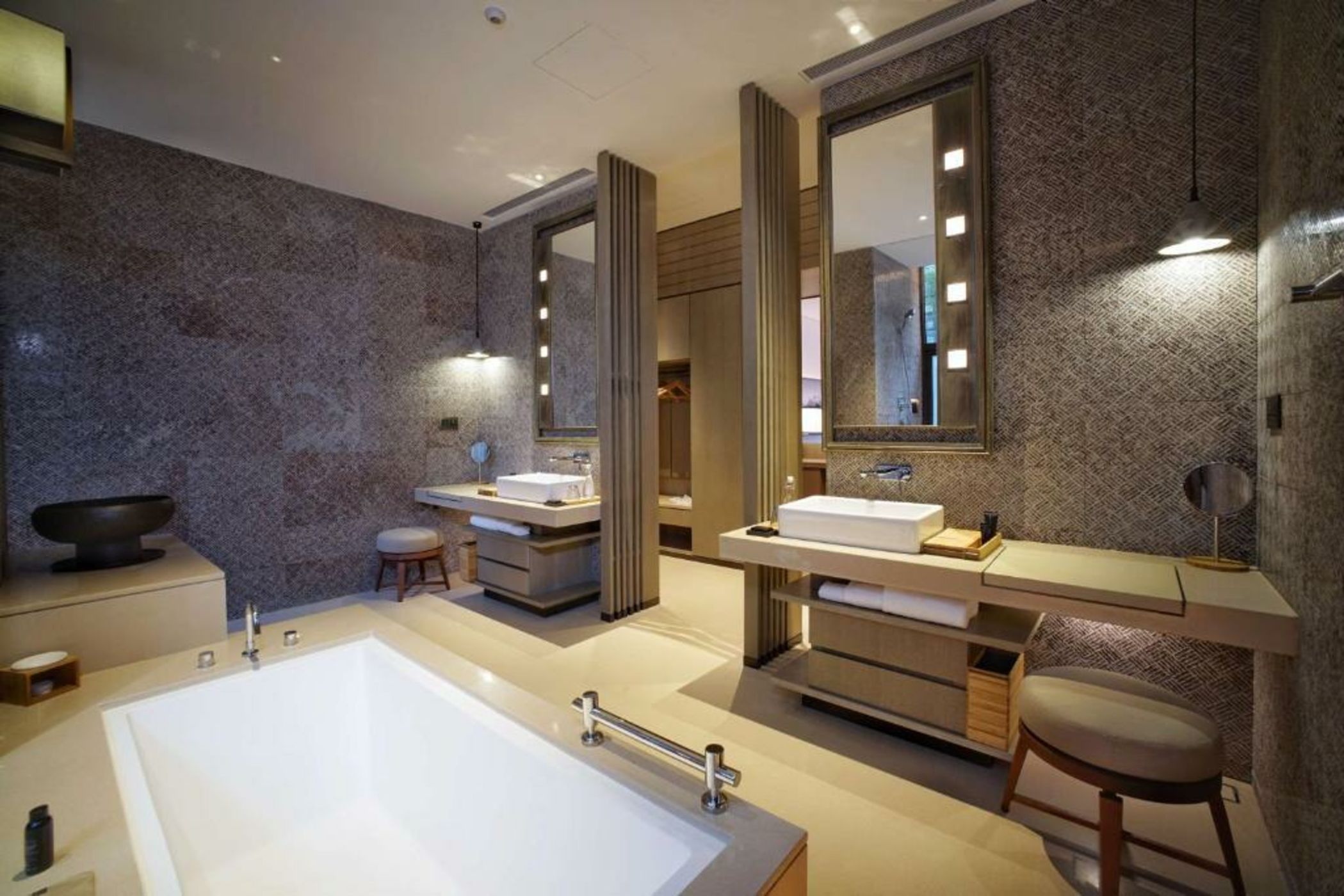 Yangshuo Sugar House