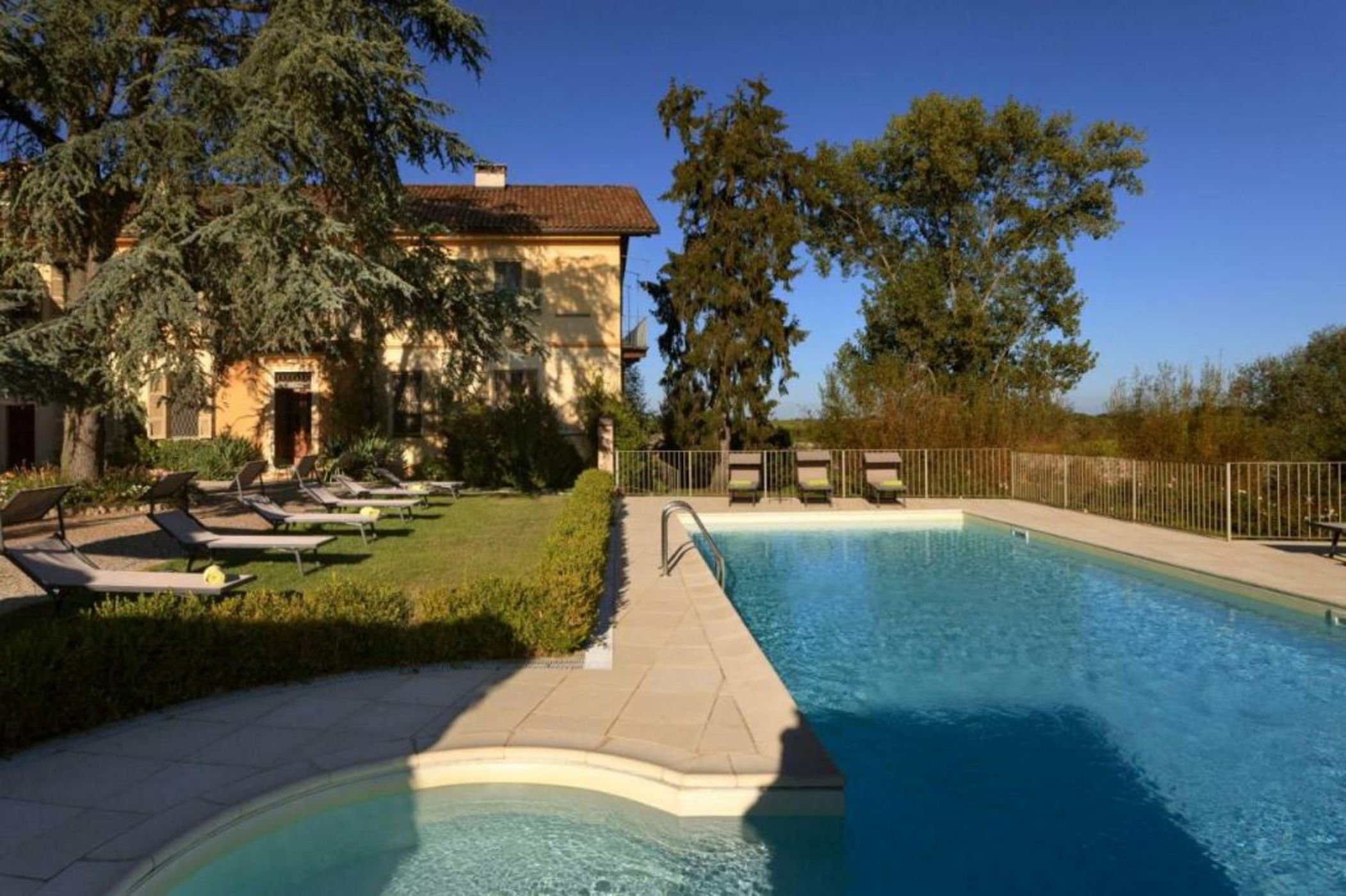 Borgo Ramezzana Country House