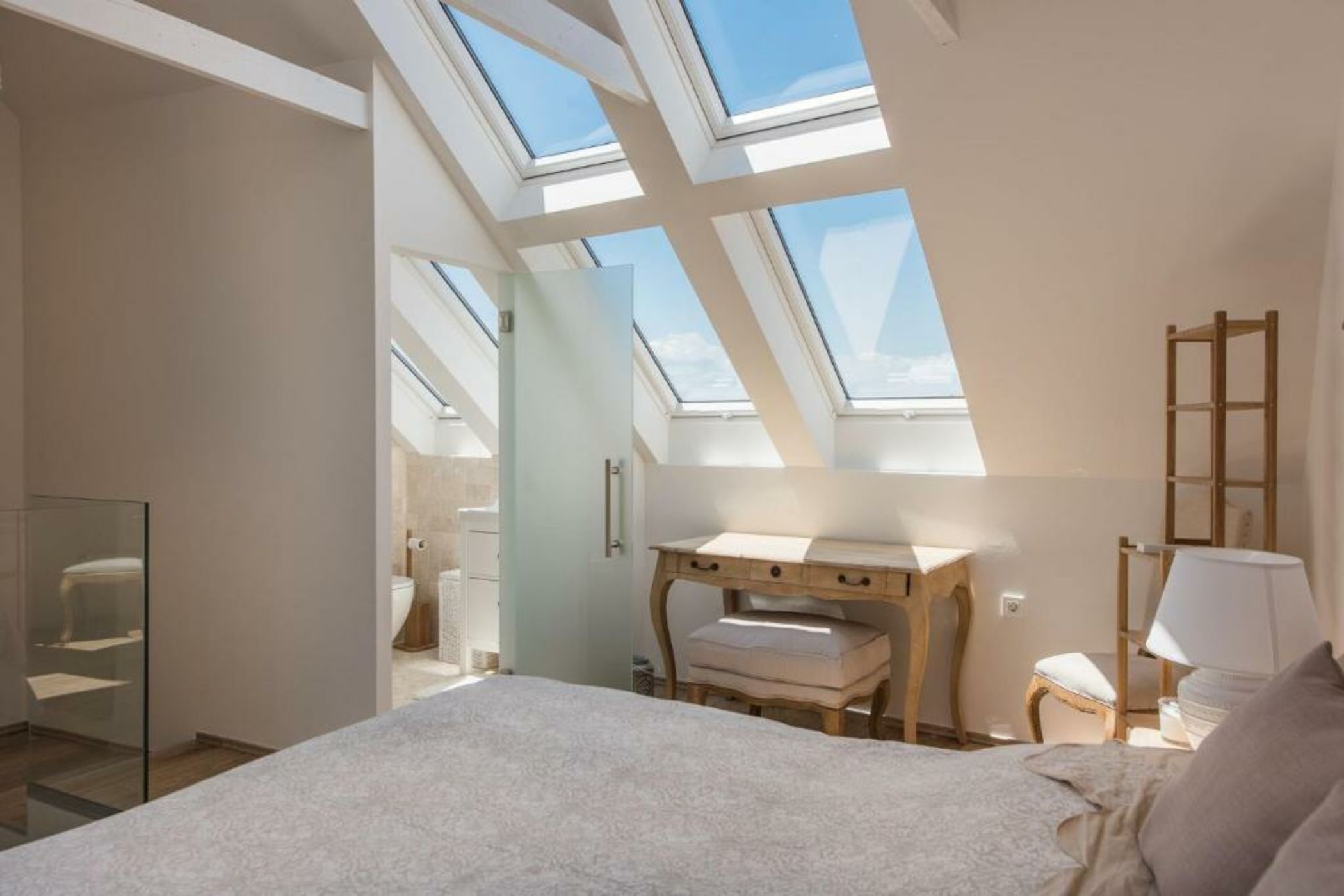 AB Ljubljana - The Princess Castle Triplex