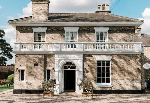 Dunedin Country House