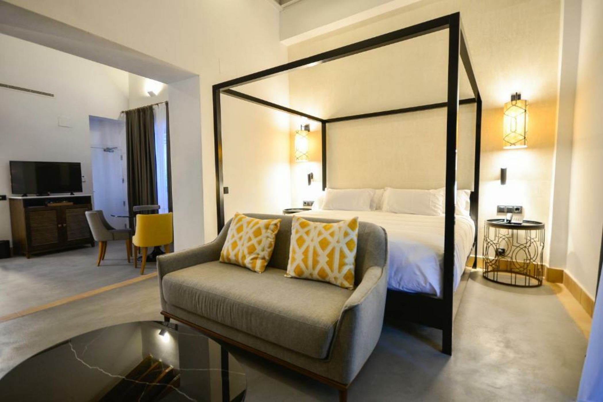 Hotel Legado Alcazar