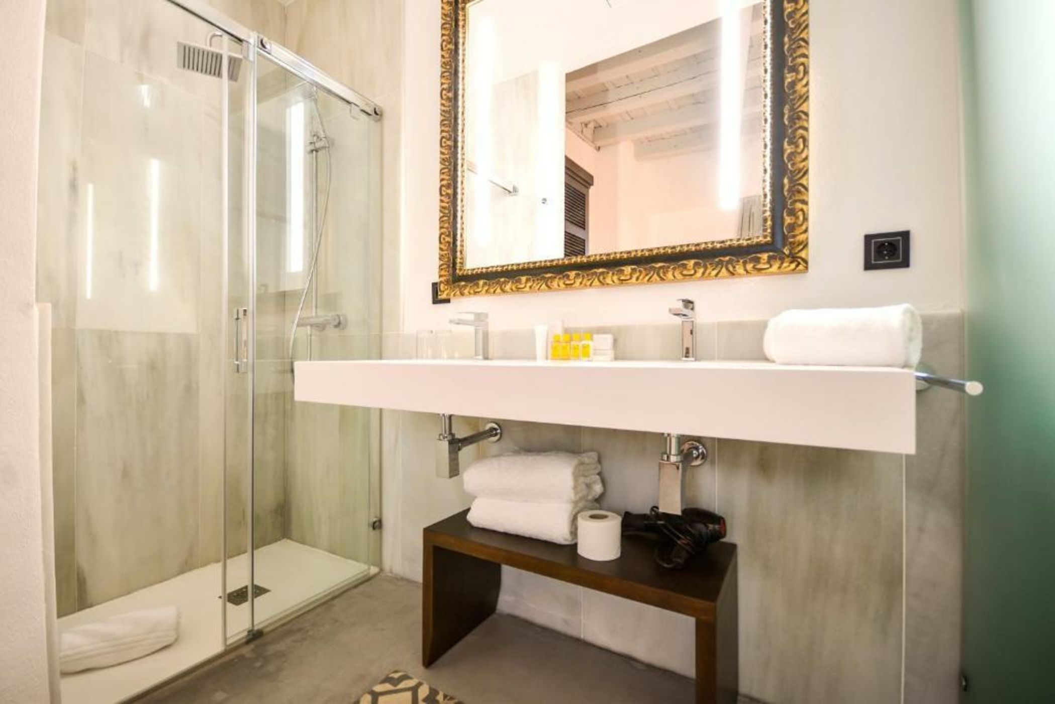 Hotel Legado Alcazar