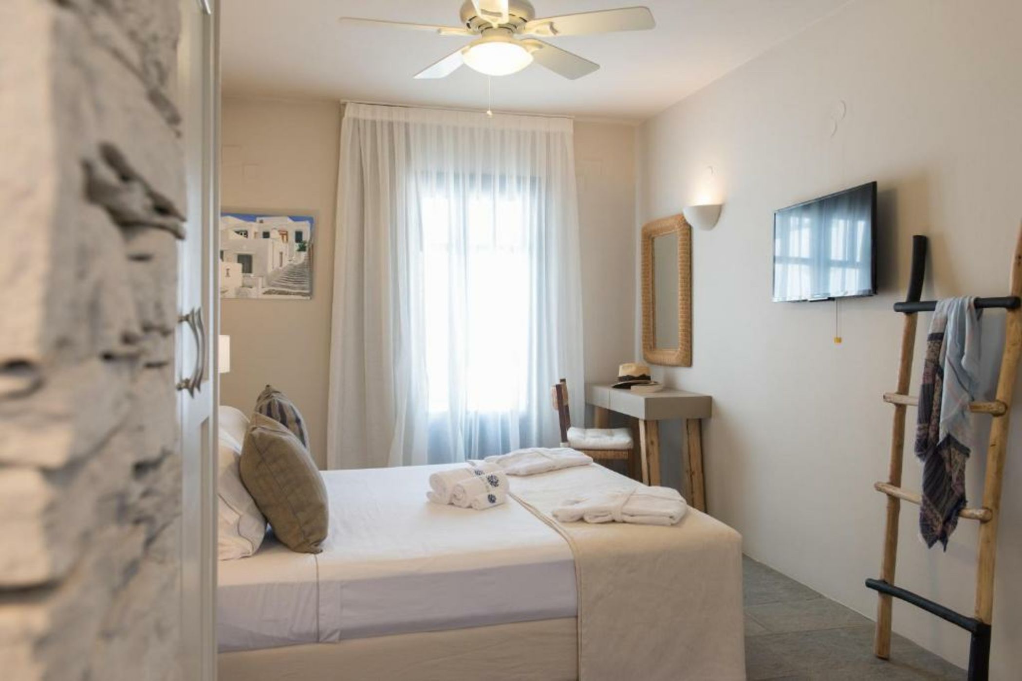 Sifnos House - Rooms and SPA