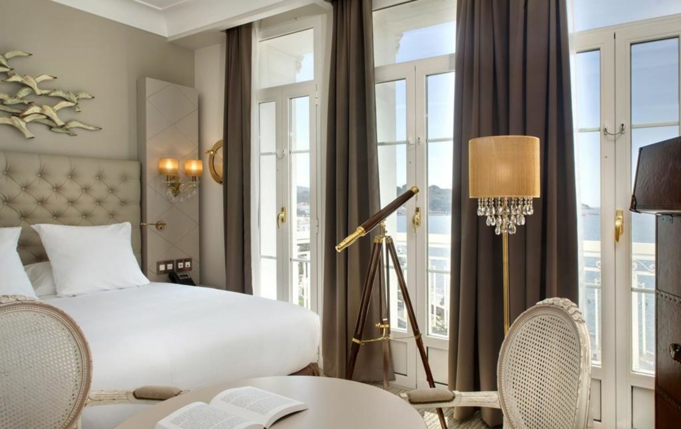 Grand Hotel Des Sablettes Plage, Curio Collection By Hilton