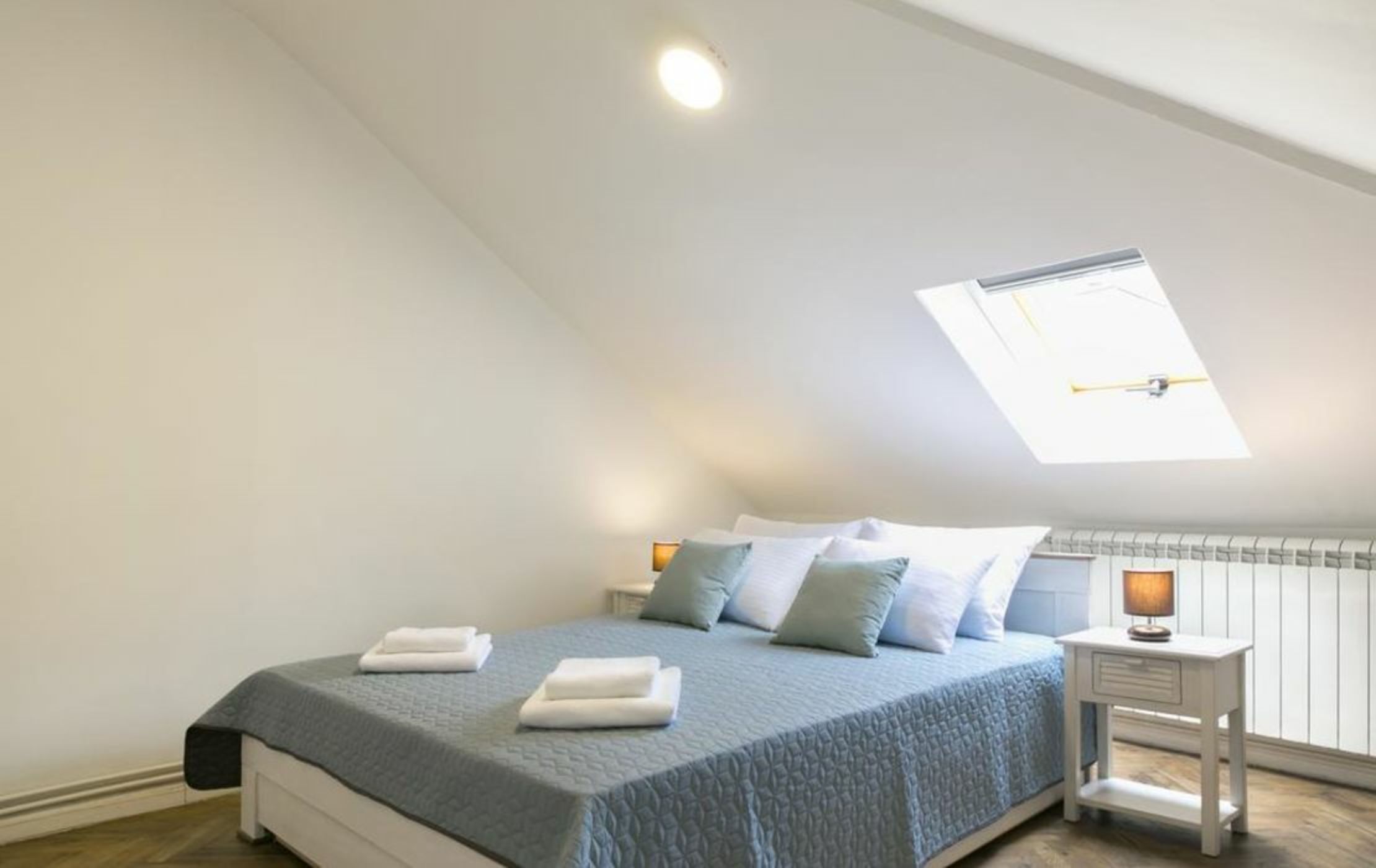 Old Town Roomy Apartment near Kalemegdan