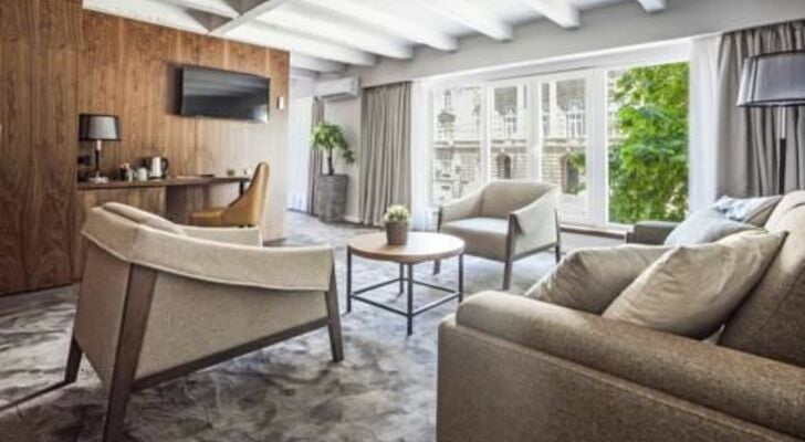 Nomad Luxury Suites