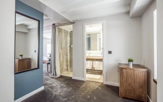 Nomad Luxury Suites