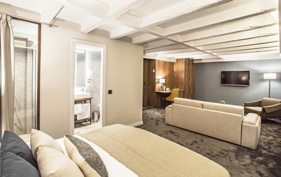 Nomad Luxury Suites