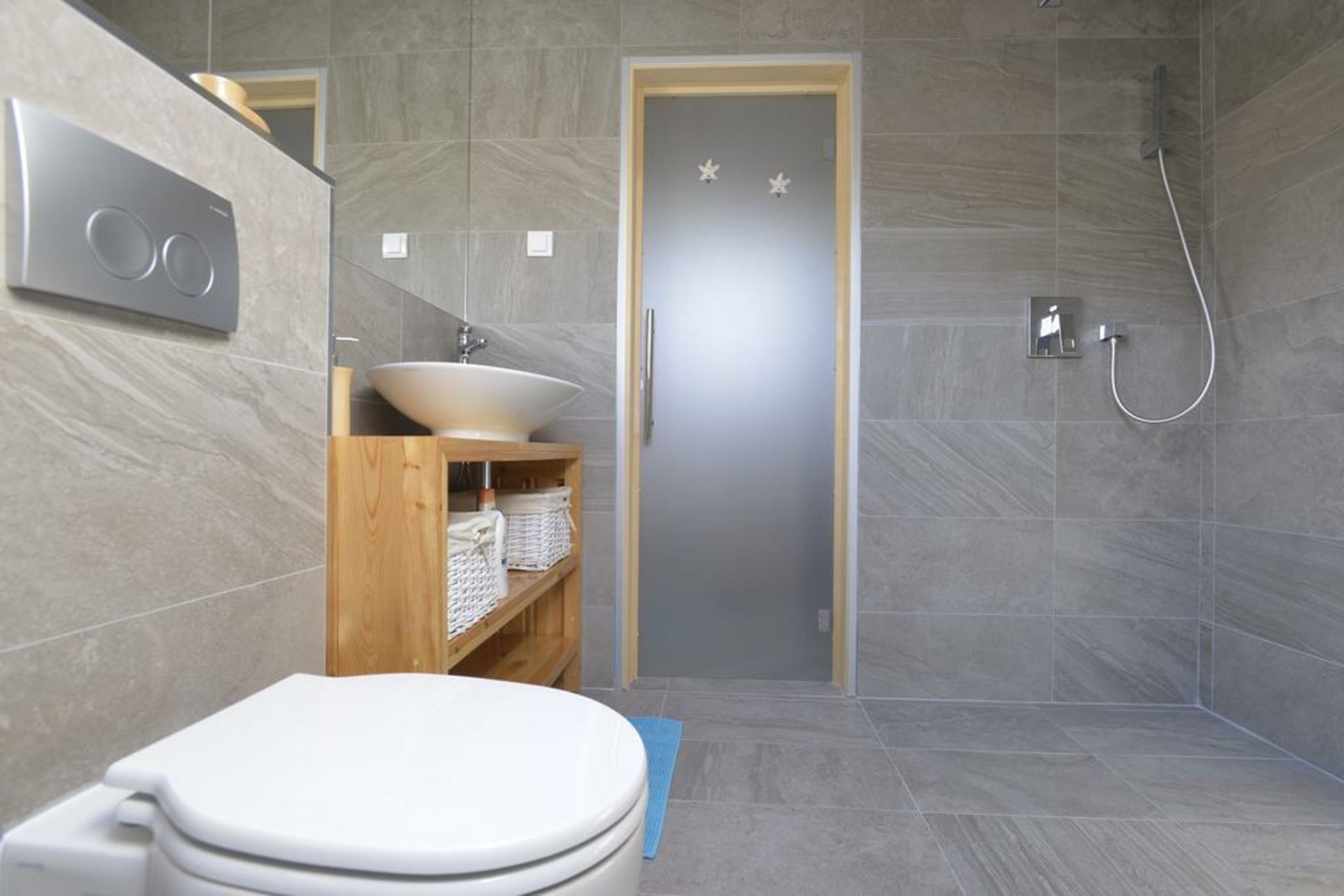 Blue Door Apartments