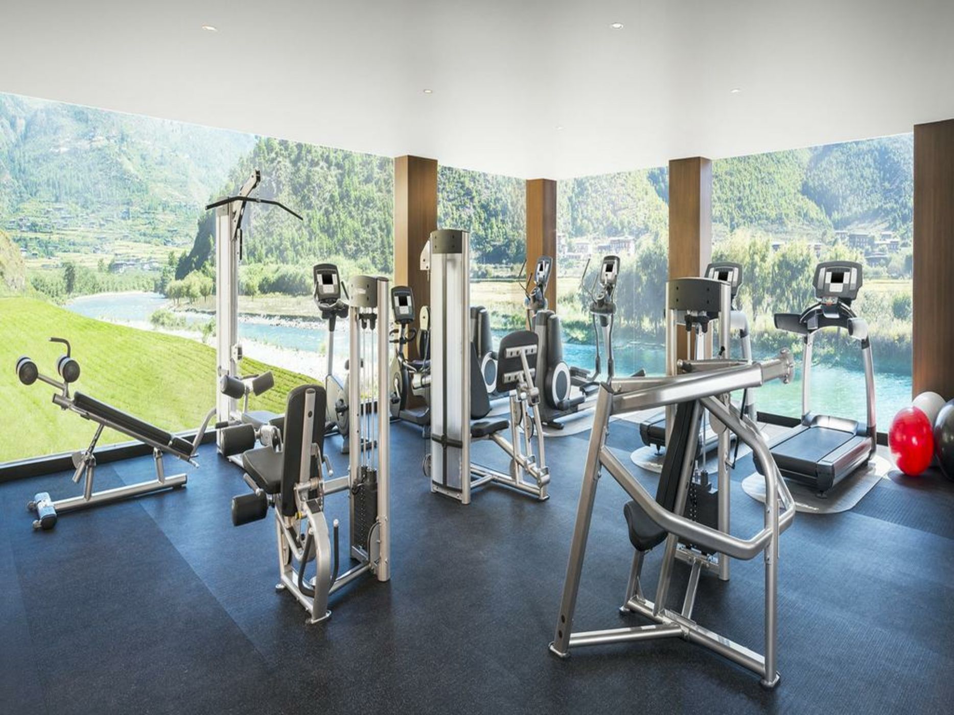 Le Meridien Paro Riverfront