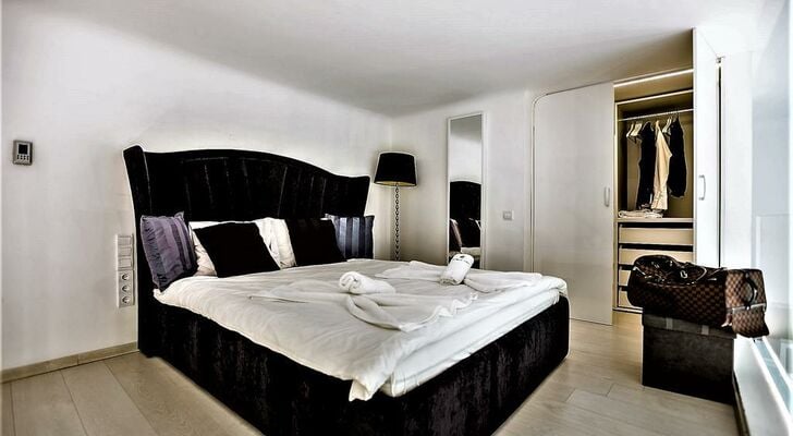 Enzo Capo Luxury Suites Andrassy