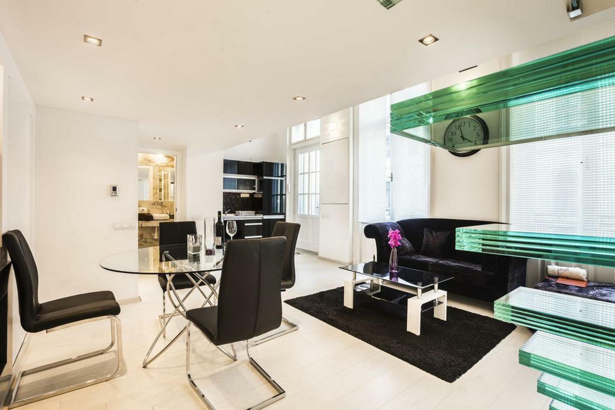 Enzo Capo Luxury Suites Andrassy