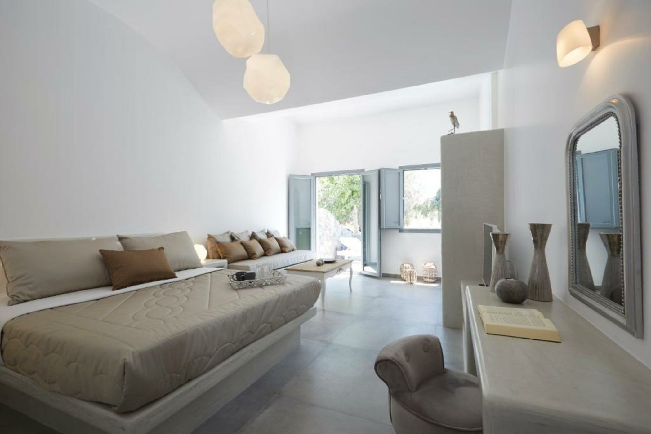 Amara Suites Santorini