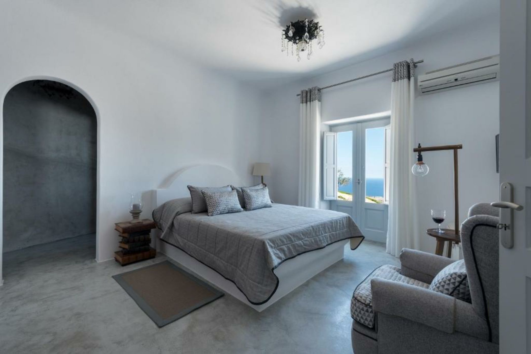 Andromaches - by Senses Collection