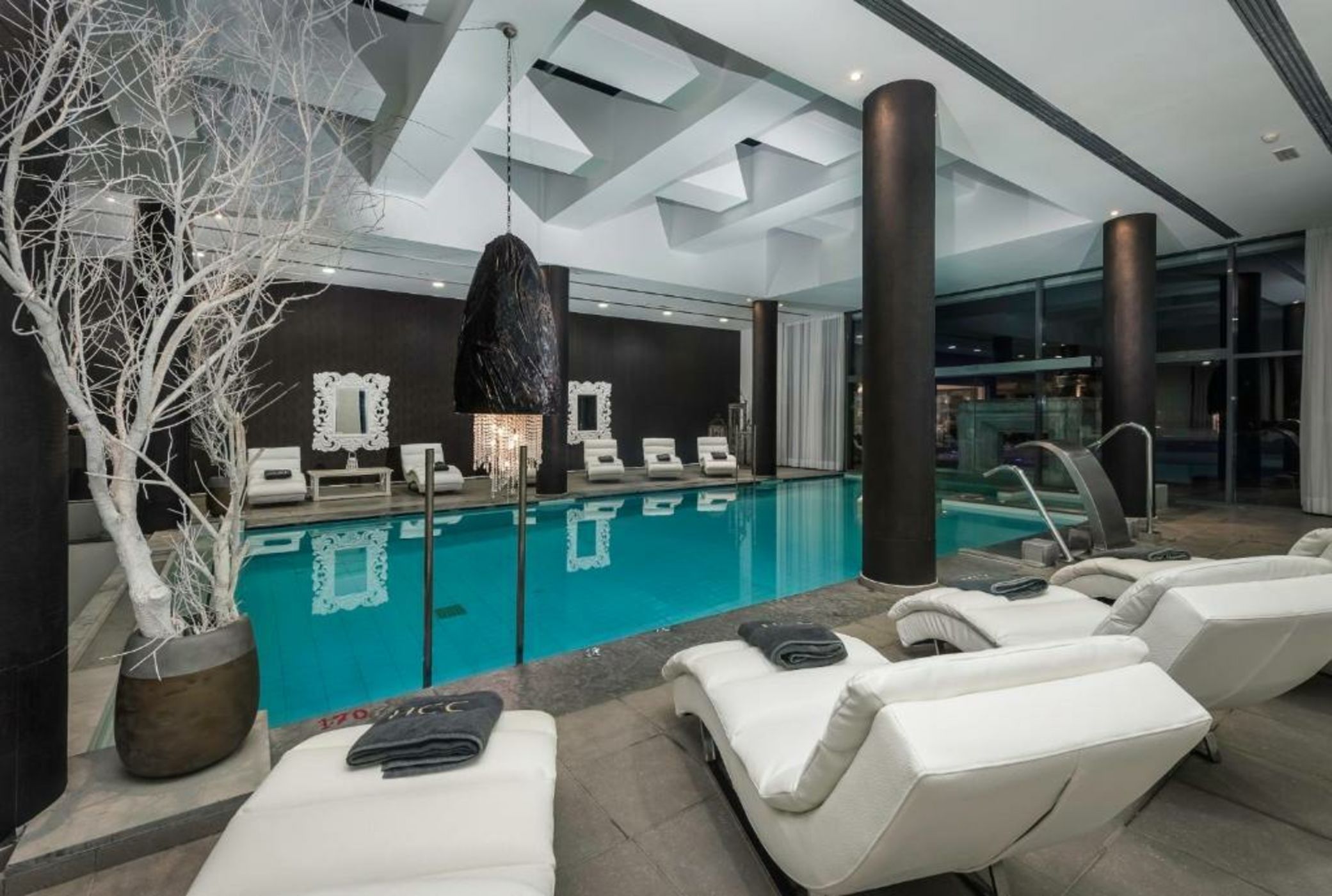 Diamond Deluxe Hotel - Adults Only