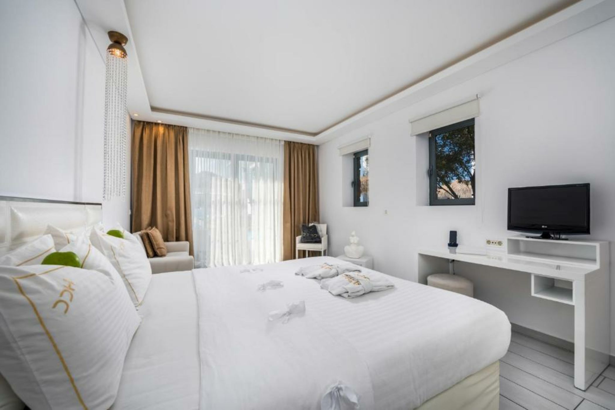 Diamond Deluxe Hotel - Adults Only