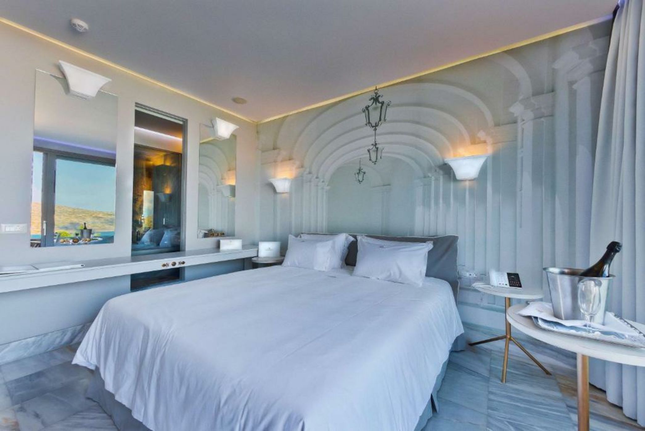 Royal Marmin Bay Boutique & Art Hotel