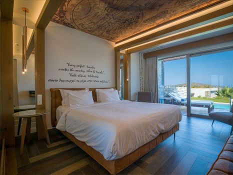 Royal Marmin Bay Boutique & Art Hotel