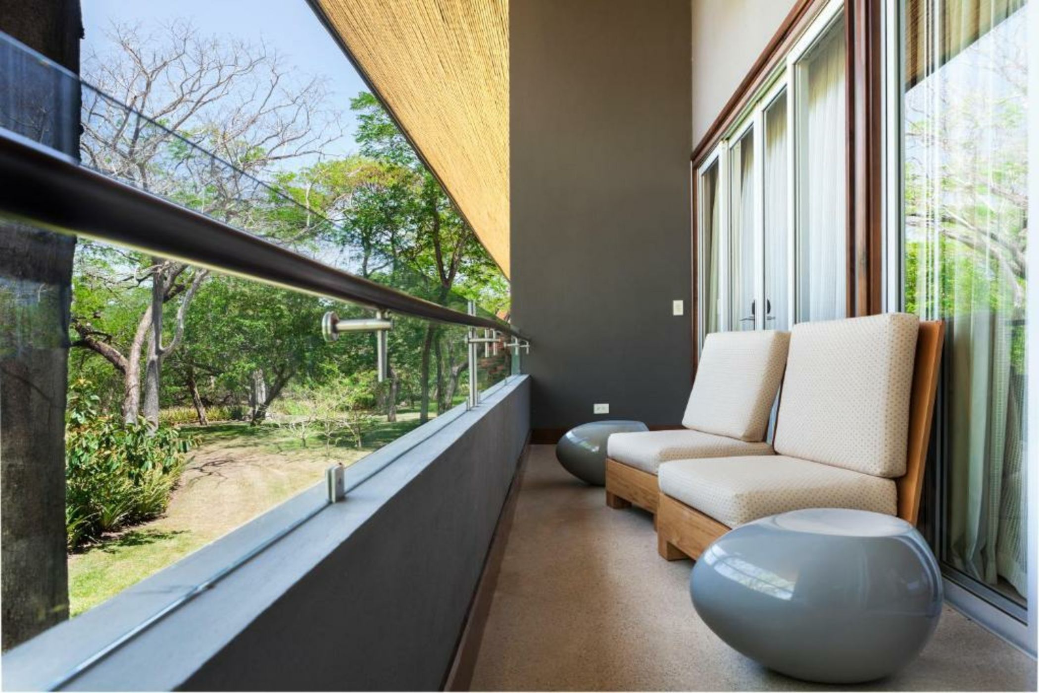 El Mangroove Papagayo, Autograph Collection