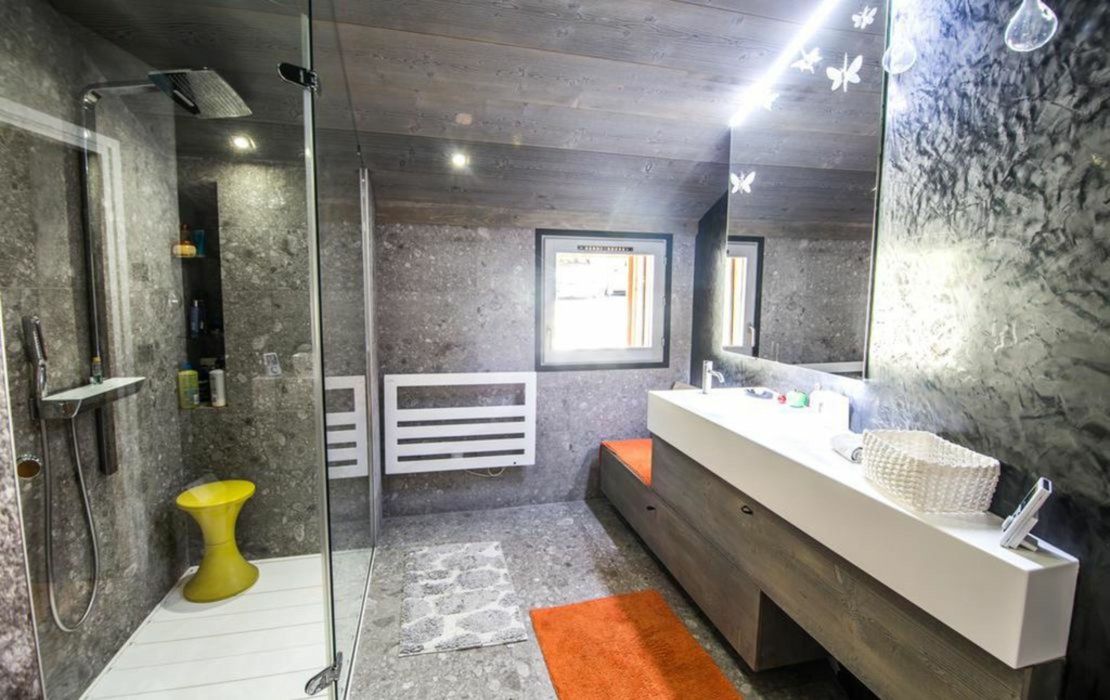 Apartment With Altitude