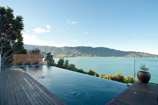 Split Apple Retreat