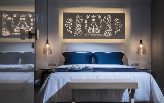 Lavris City Suites