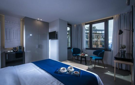 Lavris City Suites