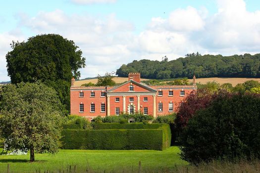 10 Castle Street