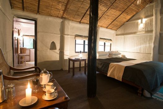 Tiger Tops Tharu Lodge