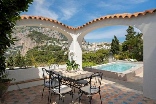 Villa Hibiscus