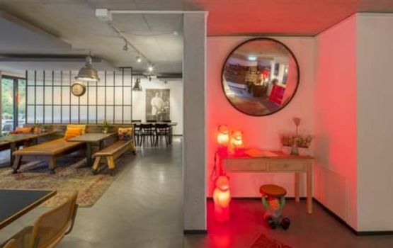 V-Hotel