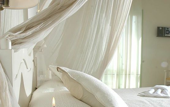 Anthea Hotel