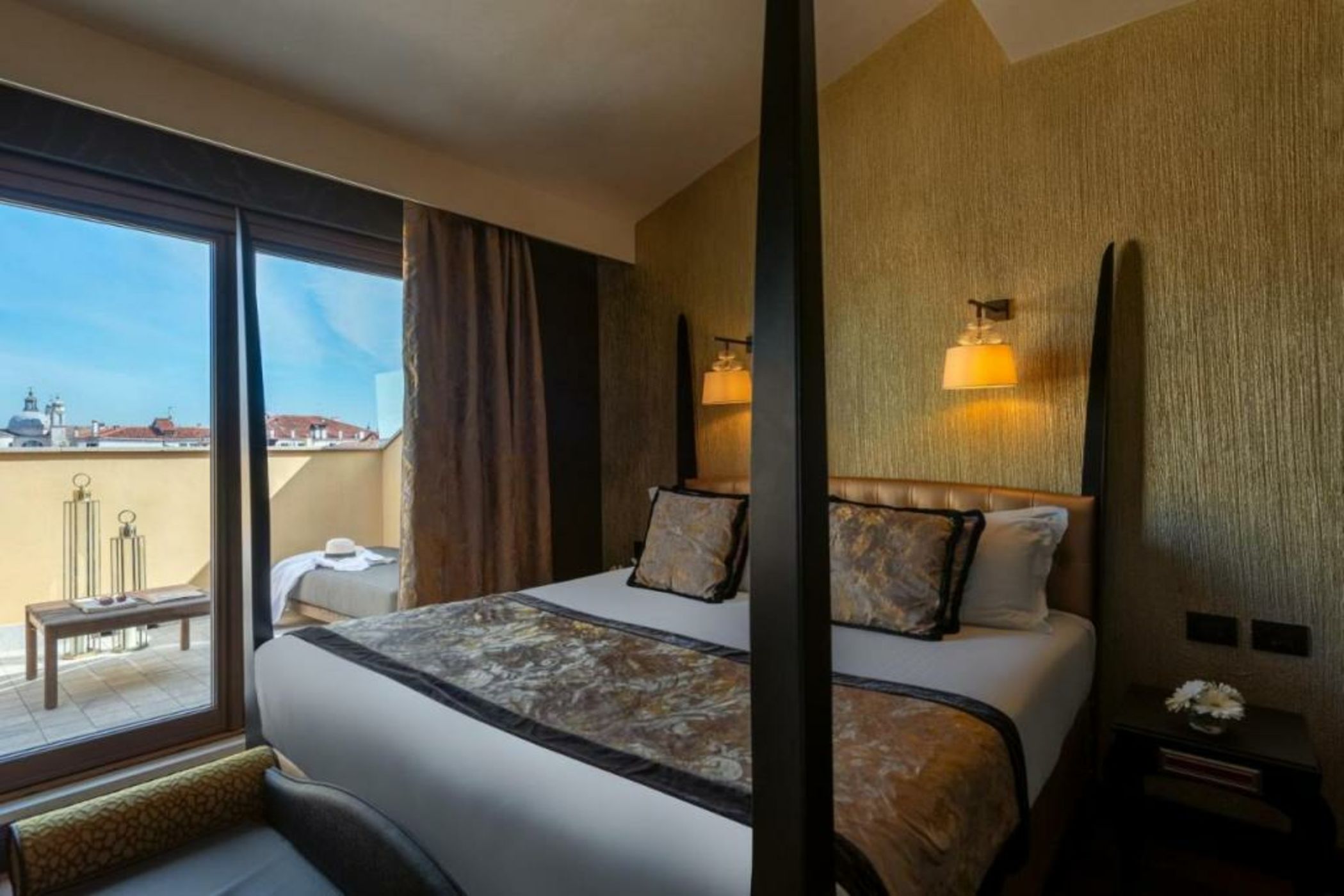 Palazzo Veneziano - Venice Collection