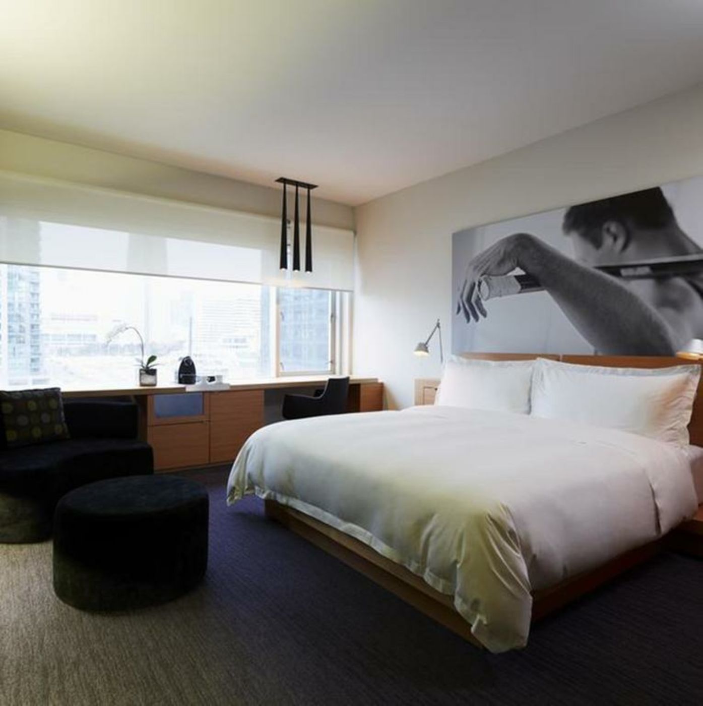 Le Germain Hotel Maple Leaf Square