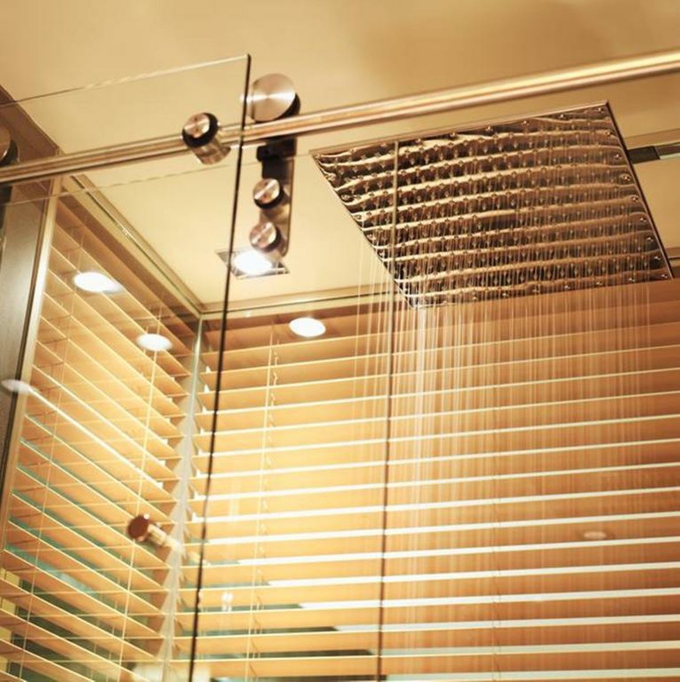 Le Germain Hotel Maple Leaf Square