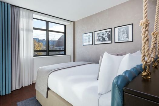 Hotel Indigo - London - 1 Leicester Square, an IHG Hotel