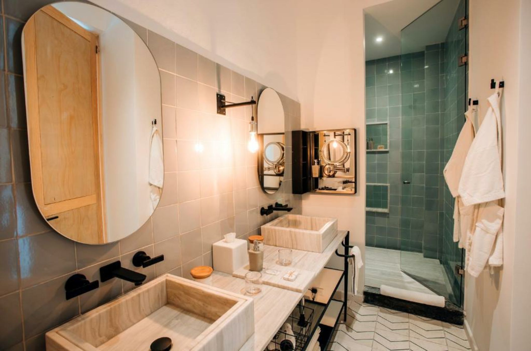 L'Ôtel at Dôce18 Concept House