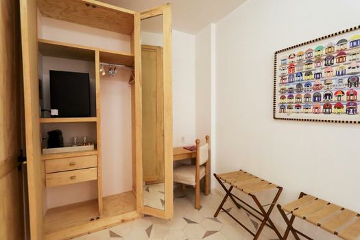 L'Ôtel at Dôce18 Concept House