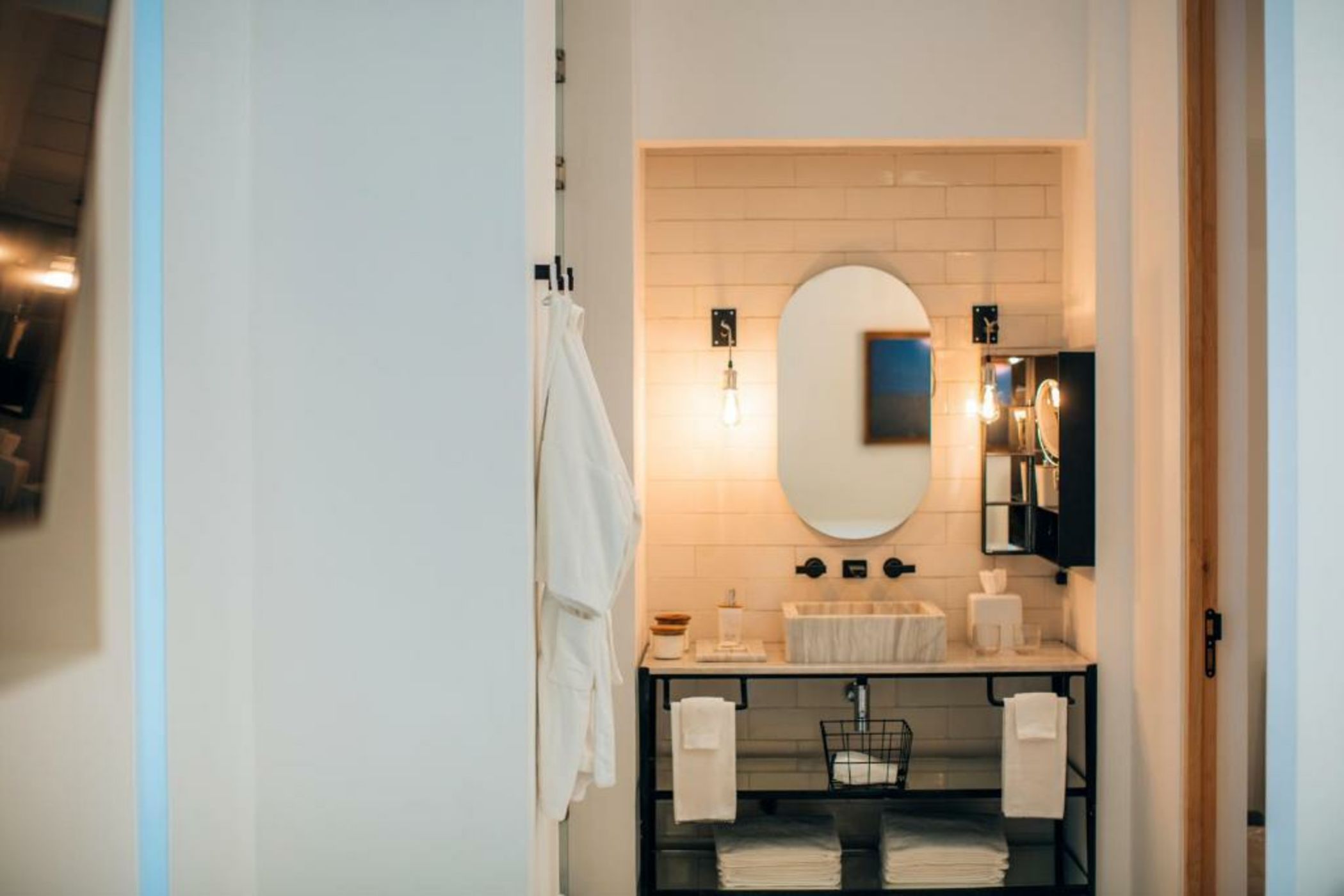 L'Ôtel at Dôce18 Concept House