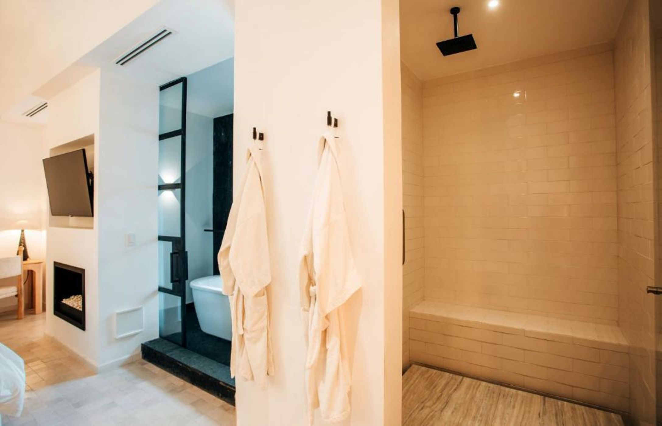 L'Ôtel at Dôce18 Concept House