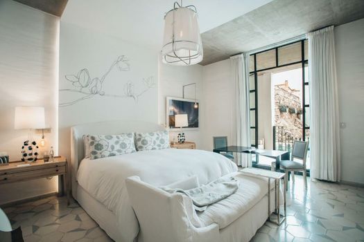 L'Ôtel at Dôce18 Concept House